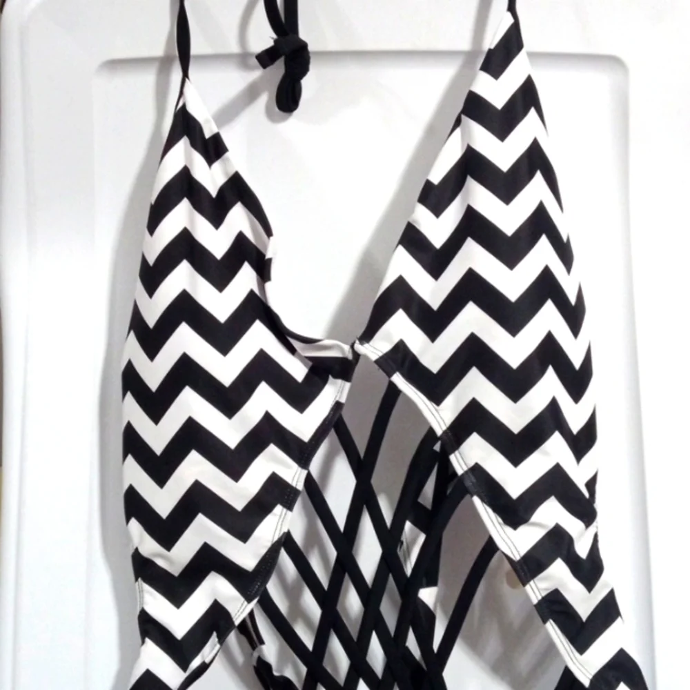 PLUS SIZE HALTER TIE SWIMSUIT - Black & White - High Waisted Monokini - SIZE XXL